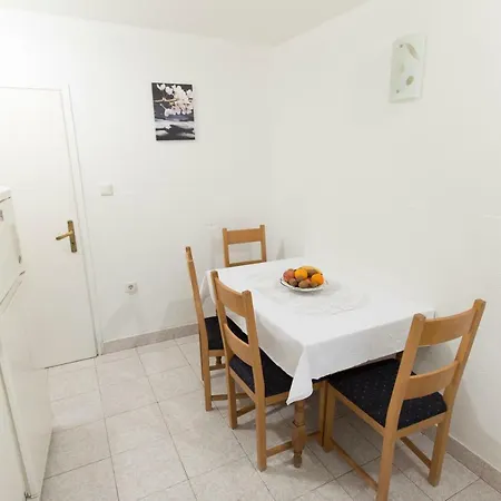 Mediterranean Apartment *